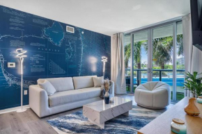 Waterfront Luxury Loft with Pool, Gym & Beach Chairs